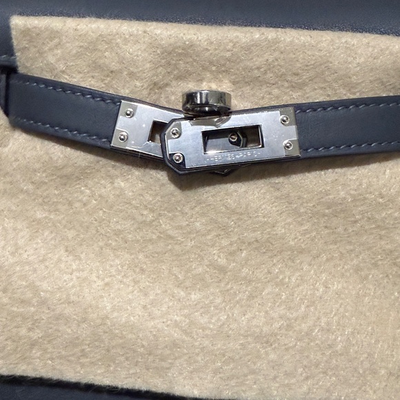 2025 Brand New Hermes Mini Kelly Jump Backpack - Gris Misty - PHW - K Stamp - Picture 11 of 13